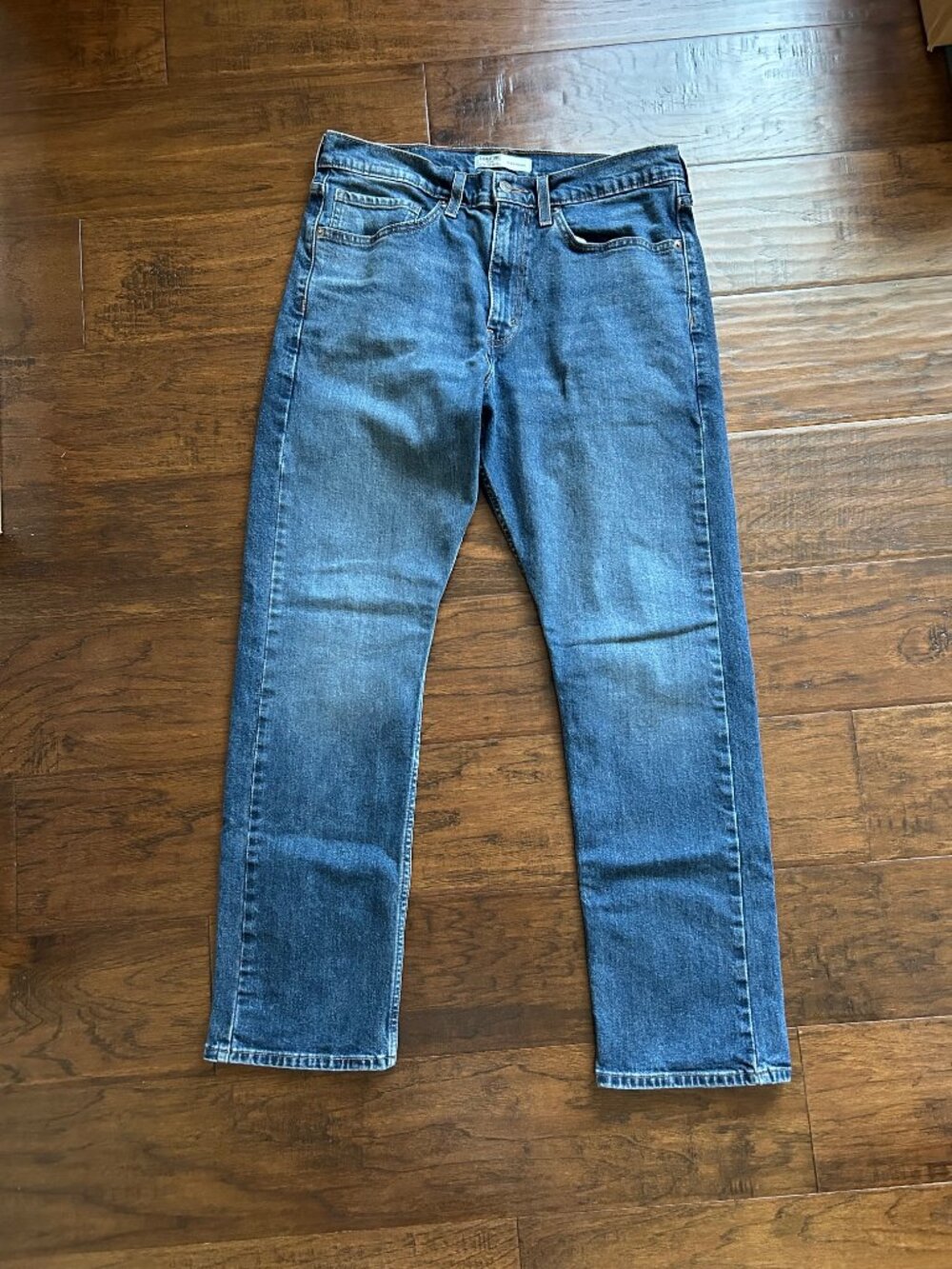 Levis Strauss Signature slim straight mens jeans in dark wash size 34 W by 29 L